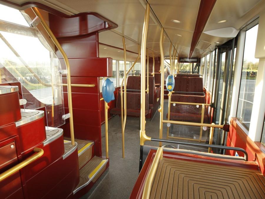 Интерьер Wright NBFL Routemaster (H40/22T) 2012 года  (фото 16 из 16)